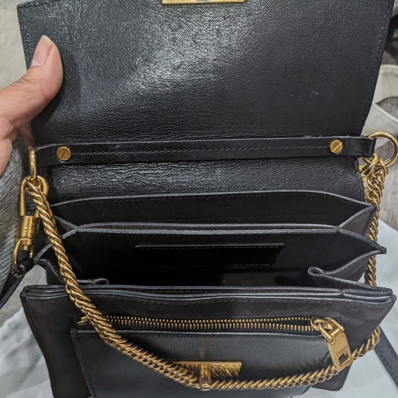 Givenchy GV3 SMALL - Picture 6 of 6